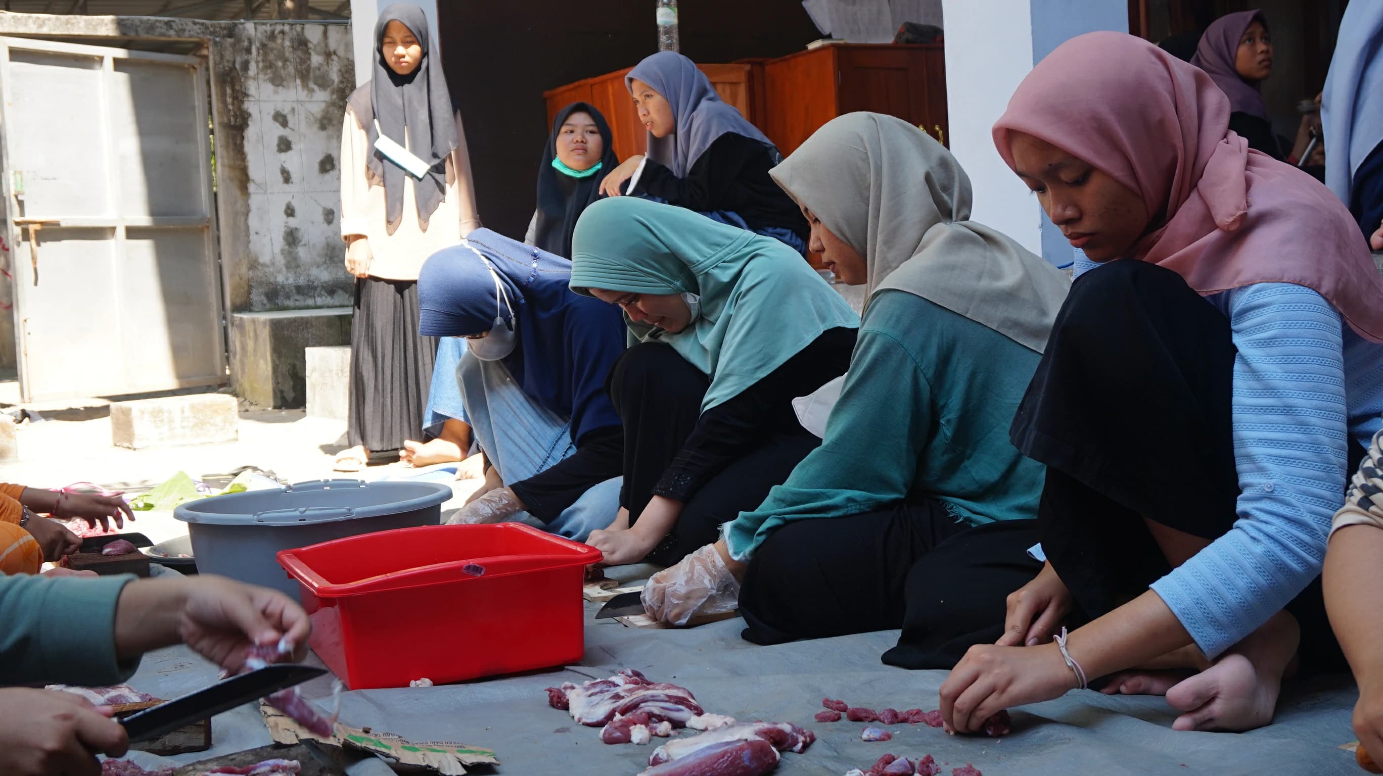 Kajian bersama di mushola